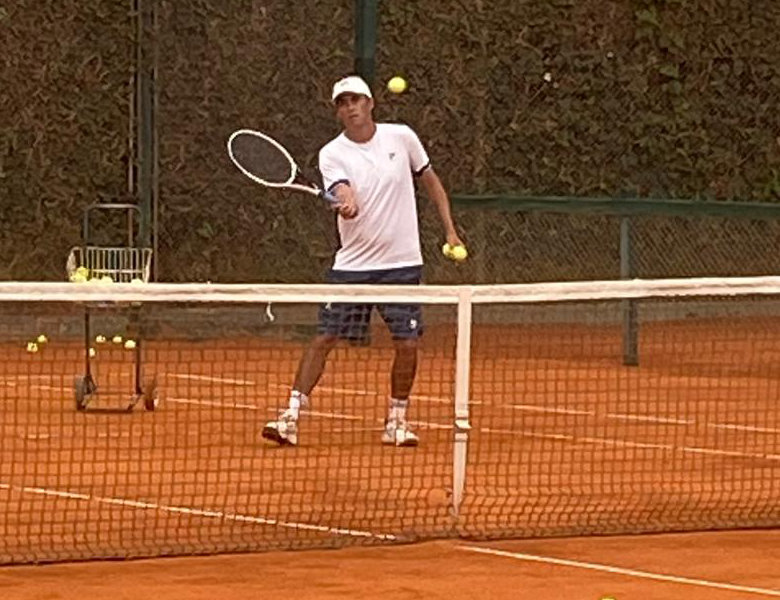 Entrenamiento de tenis para adultos